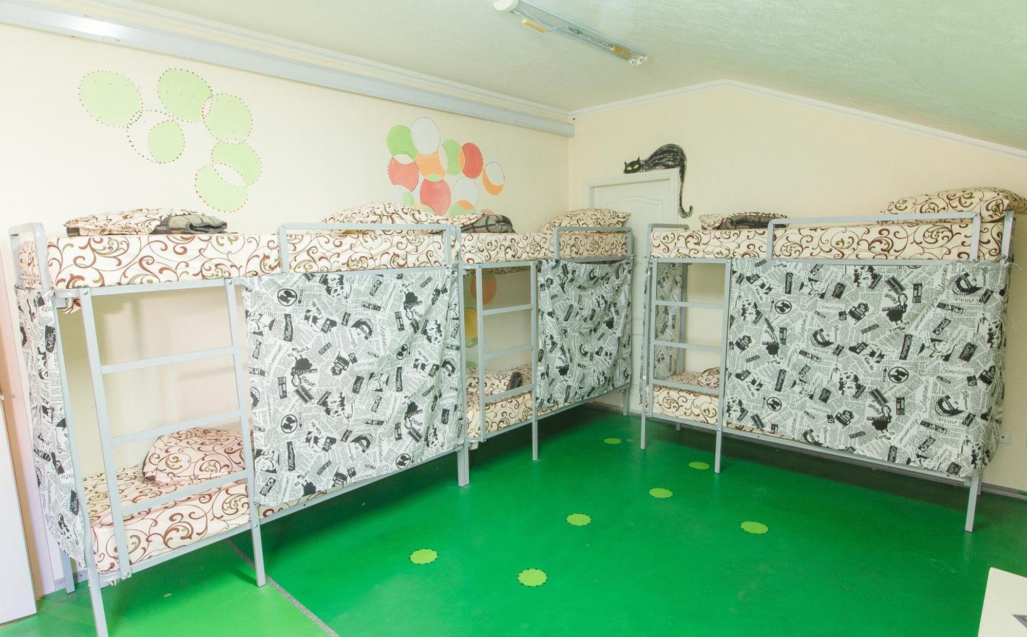 Lucky Hostel На Крещатике Kiev Exterior foto