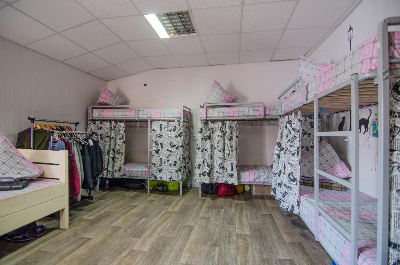 Lucky Hostel На Крещатике Kiev Exterior foto